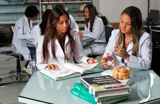 MPF recomenda ao Minist�rio da Educa��o suspender autoriza��o para funcionamento de novos cursos EAD na �rea da sa�de