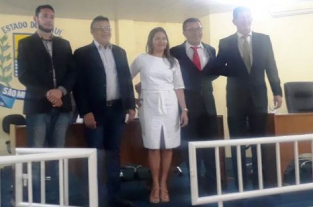 Regivaldo Siriano toma posse na presid�ncia da C�mara de S�o Miguel do Tapuio