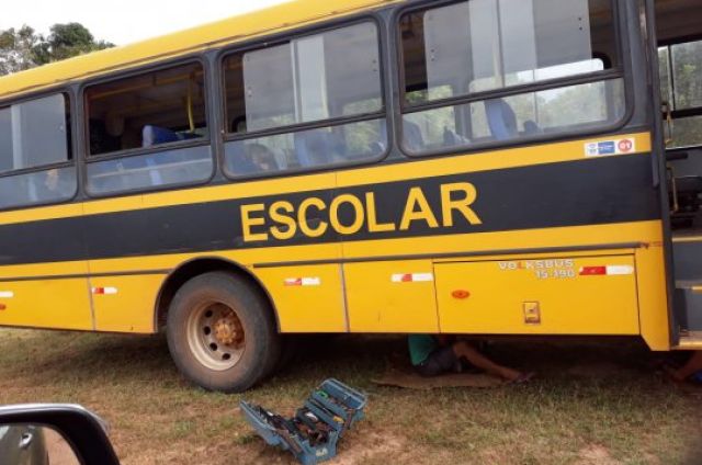 Mais uma vez servi�o de transporte escolar � comprometido em Cabeceiras do Piau�