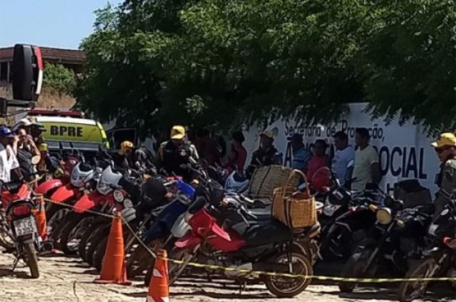 Opera��o apreende motocicletas irregulares em S�o Miguel do Tapuio