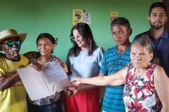 Semar entrega primeiro Cadastro Ambiental Rural de comunidade tradicional