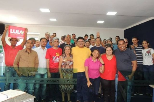 PCdoB realiza encontro em Altos e sinaliza apoio a Maxwell da Mariinha