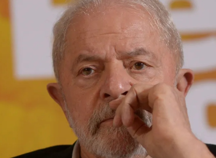Luiz Inácio Lula da Silva (PT) 28/04/2022REUTERS/Andressa Anholete