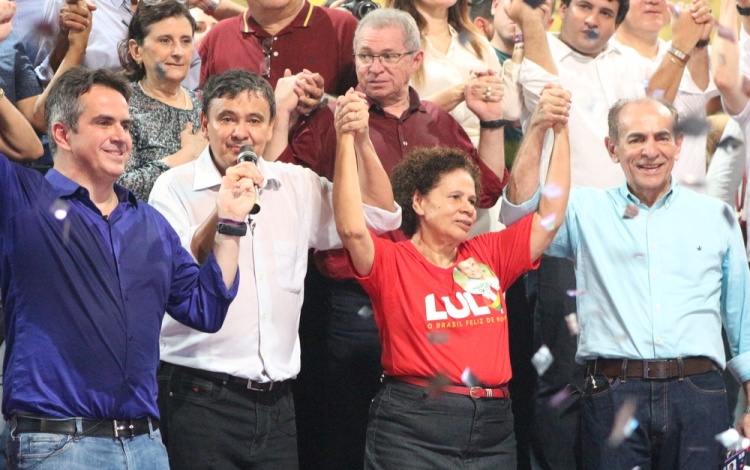 Wellington Dias em convenção que homologou seu nome para o quarto mandato a frente do Piauí. Com informações do G1, AZ e O dia. Foto: Lucas Marreiros/G1Piauí