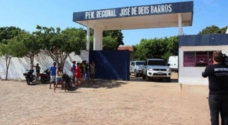 Com Informações: Picos 40 graus