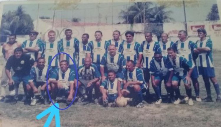 Jorge Baiano (no destaque) em time de veteranos do Comercial