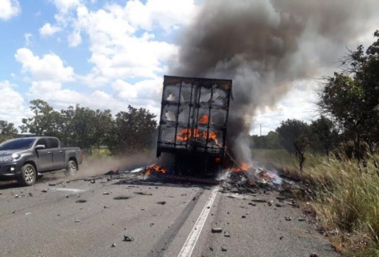 Com informações:  Canal 121.