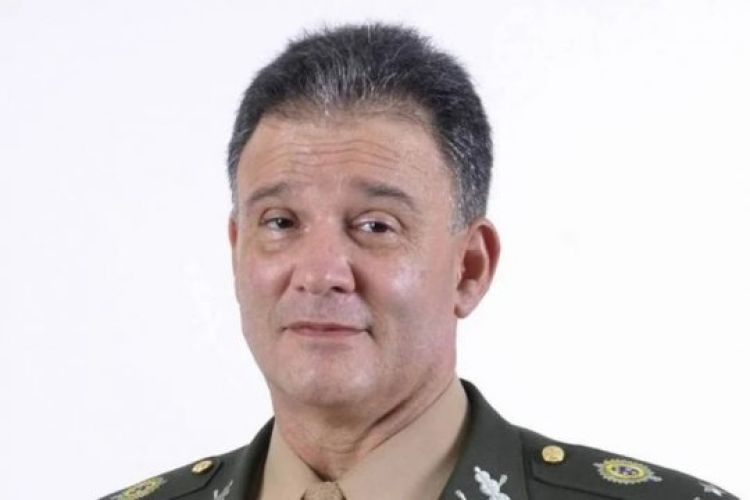 Com Informações: G1