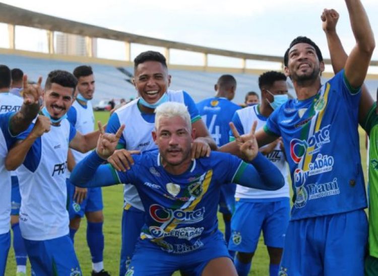 Com Informações: Meio Norte