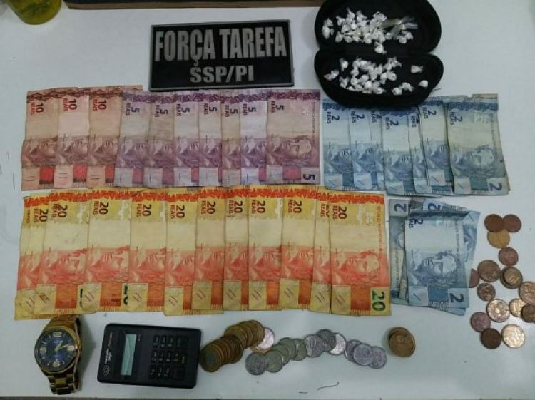 Com informações: PM