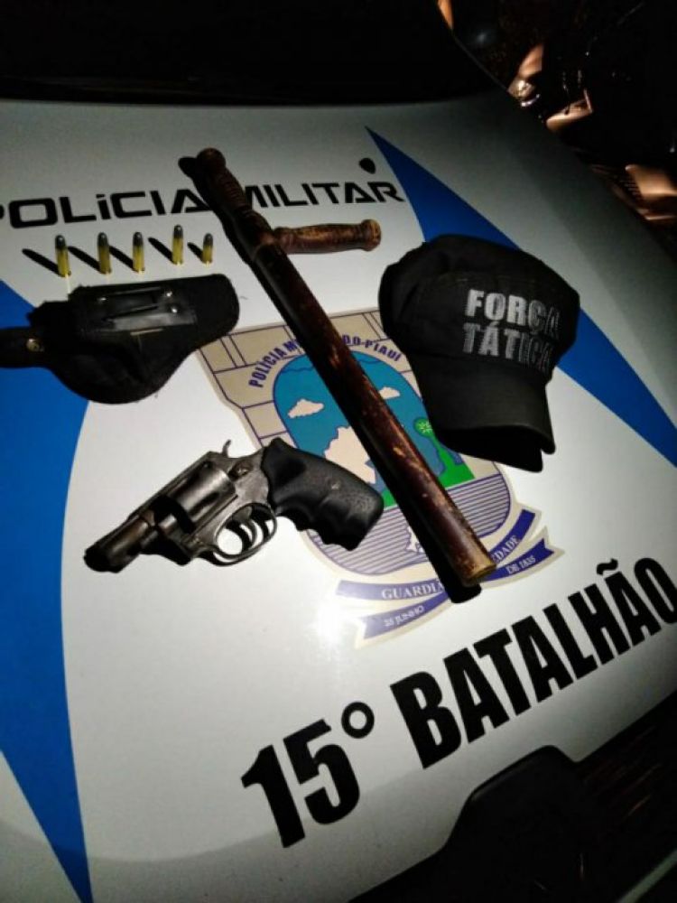 Com informações: PM