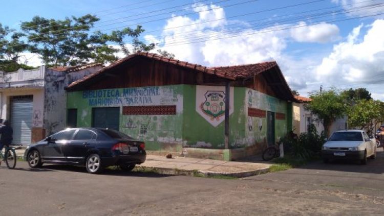 Biblioteca Municipal Marion Saraiva.