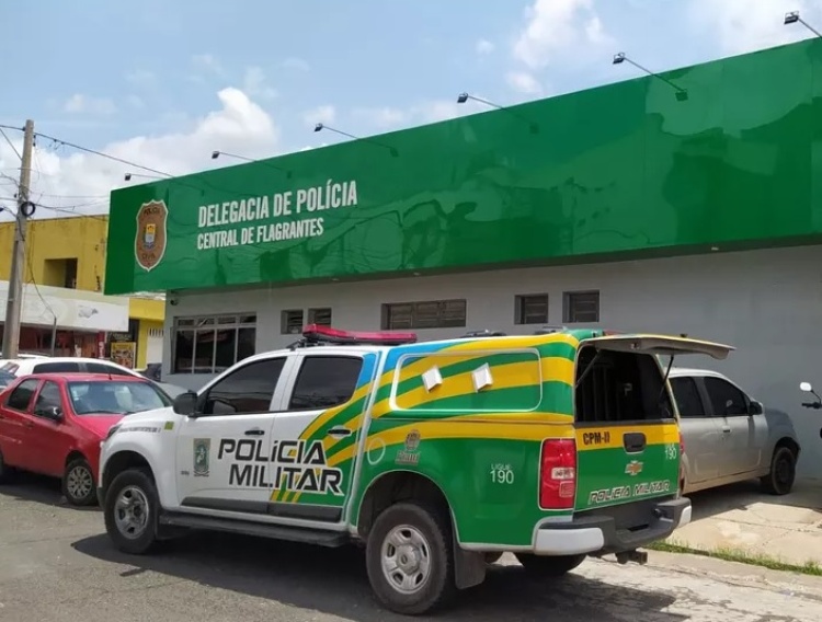 Viatura da Polícia Militar do Piauí — Foto: Andrê Nascimento/g1