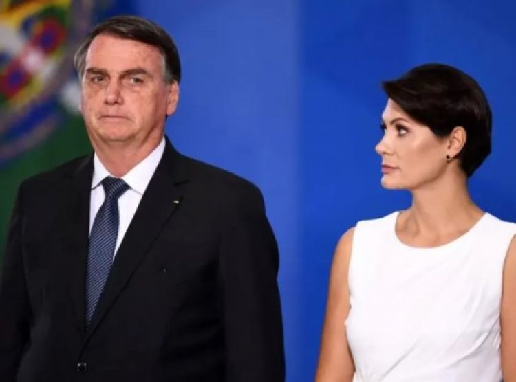 Jair Bolsonaro e Michelle param de se seguir no Instagram e internautas comentam crise 