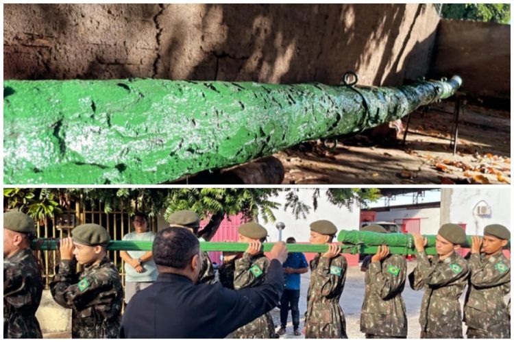 Mastro sendo carregado - Foto: Catedral de Santo Antônio 