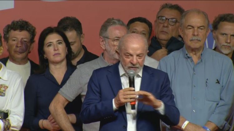 Lula fala após ir para 2º turno — Foto: Reprodução/Globo