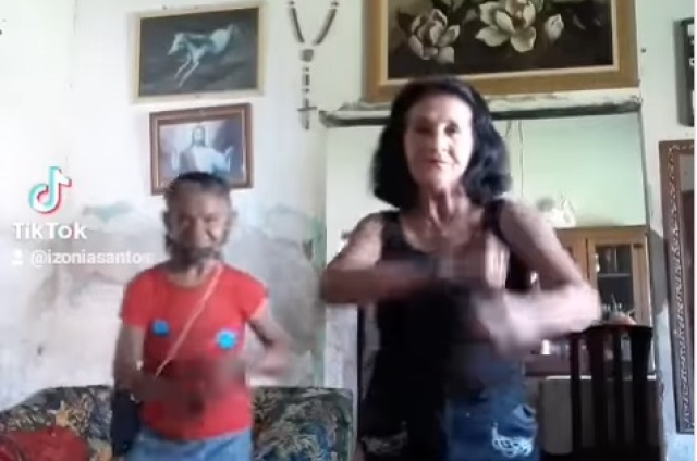 Anitta e Wesley safadão postam nas redes sociais vídeo da idosa de José de Freitas (PI)