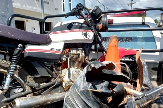 Moto furtada é encontrada pela Polícia Militar com peças modificadas em São Miguel do Tapuio (PI)