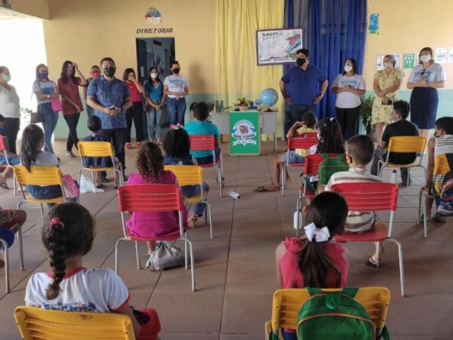 Prefeitura de Altos (PI) lança edital para agricultores fornecerem alimentos às escolas municipais 