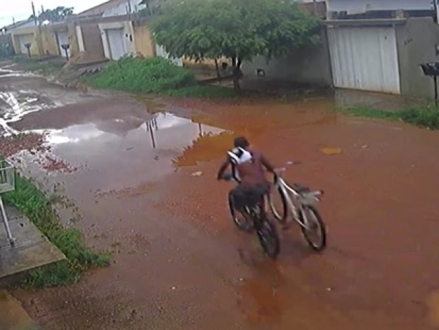 Bandido invade residência de Engenheiro e rouba bicicleta em Campo Maior (PI)
