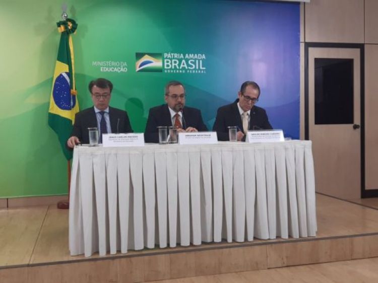 Fonte: Longah Fonte: Longah