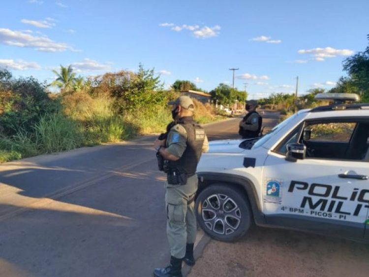 Com Informações: Picos 40 graus Com Informações: Picos 40 graus