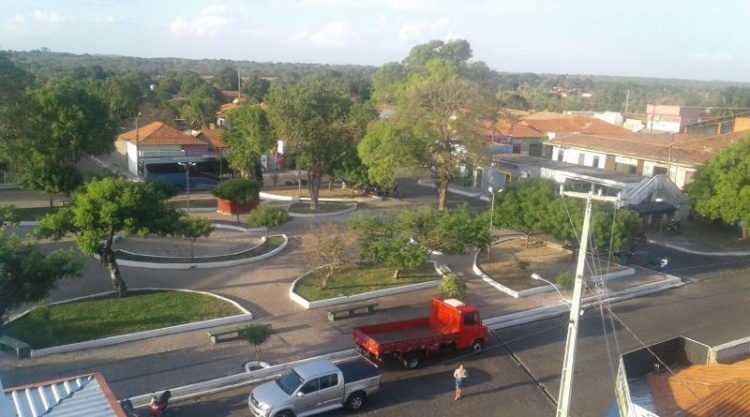 Visão parcial da praça Antonio Vitório em Alto Longá. Foto: R. Bezerra