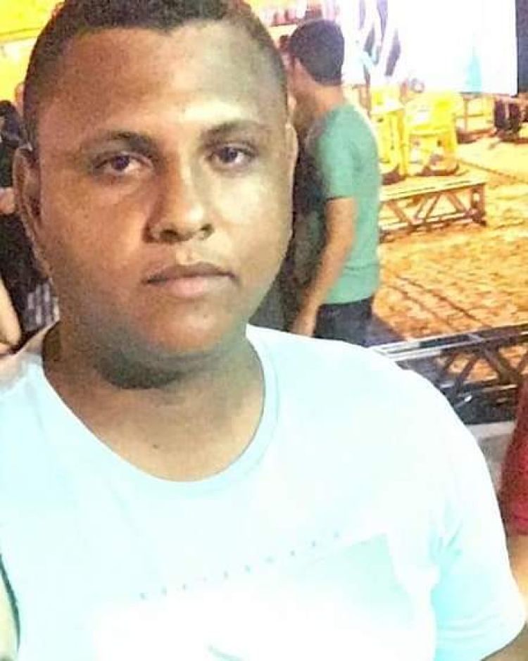 Com Informações: Mural da Vila Com Informações: Mural da Vila