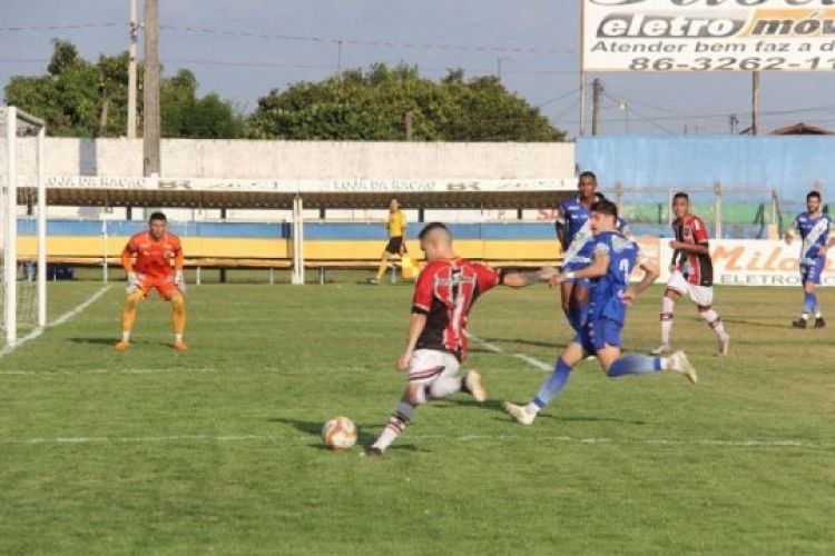 Com Informações:  Cidade verde Com Informações:  Cidade verde