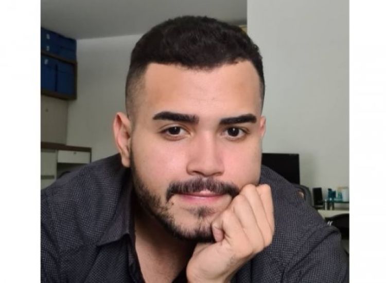 Com Informações: Encarando Com Informações: Encarando