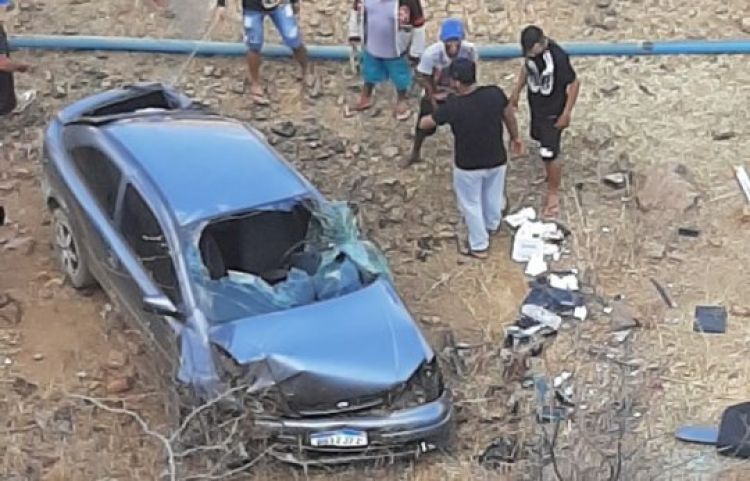 Com informações do cidadesnanet Com informações do cidadesnanet