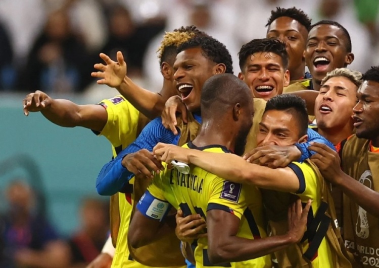 Equador bate o Catar no 1º jogo da Copa com dois gols de Valencia - Foto: Reuters