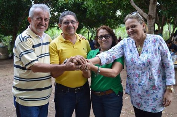 O ex-prefeito postou foto ao lado de Zé Chico, Regina e da vereadora Joseniade Nunes, anunciado o novo alido