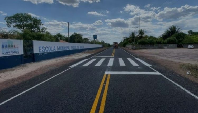 PI-331 trecho entre Boa Hora até o entroncamento PI-111 PI-331 trecho entre Boa Hora até o entroncamento PI-111