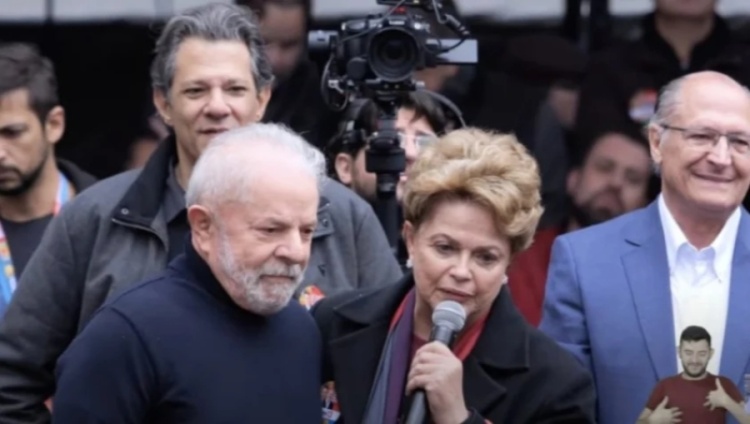 Presidente Lula ao lado de Dilma - Foto: Reprodução/YouTube 