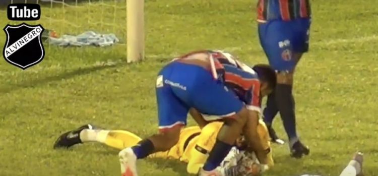 Foto: Reprodução/Tube Alvinegro Foto: Reprodução/Tube Alvinegro