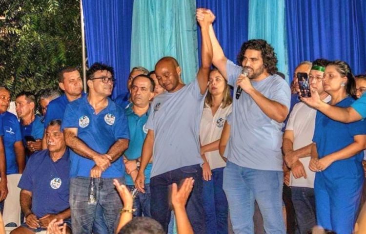 Prefeito Zé Filho Nelson e seu candidato a vice Prefeito Zé Filho Nelson e seu candidato a vice