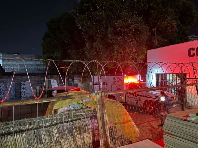 Idoso morre ao cair de árvore em Teresina - Foto: Reproduções: RP50 Idoso morre ao cair de árvore em Teresina - Foto: Reproduções: RP50