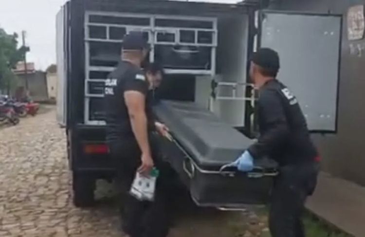 Jovem de 18 anos é morto com mais de dez tiros e namorada é baleada no Sul do Piauí — Foto: Reprodução Jovem de 18 anos é morto com mais de dez tiros e namorada é baleada no Sul do Piauí — Foto: Reprodução