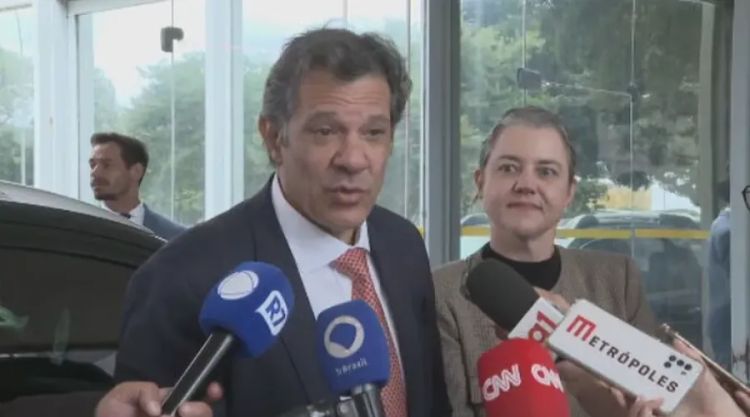 Ministro da Fazenda, Fernando Haddad, diz que Brasil aguardará posição dos EUA sobre tarifas. — Foto: Reprodução/ TV Globo Ministro da Fazenda, Fernando Haddad, diz que Brasil aguardará posição dos EUA sobre tarifas. — Foto: Reprodução/ TV Globo