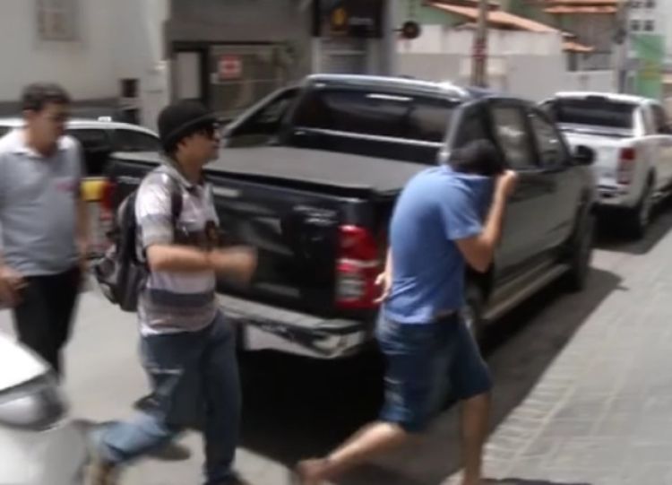 Um dos presos em Montes Claros-MG. Fonte: G1 Um dos presos em Montes Claros-MG. Fonte: G1