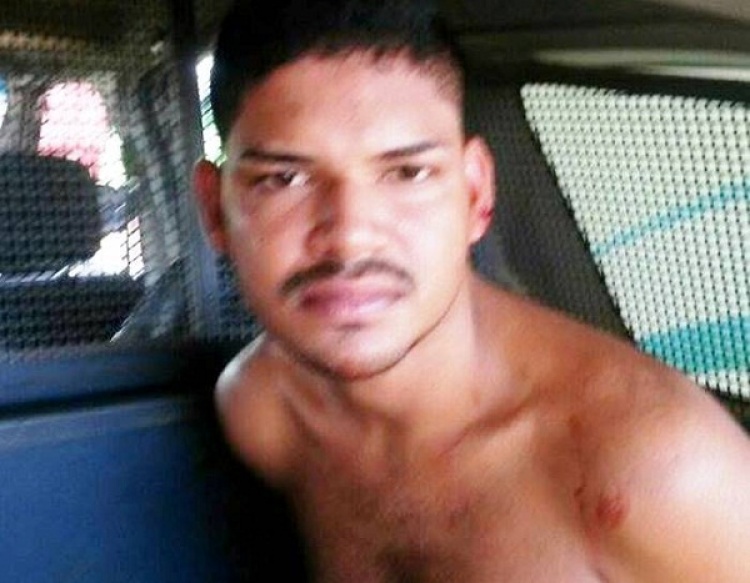 Aldo no momento da prisão em 2016