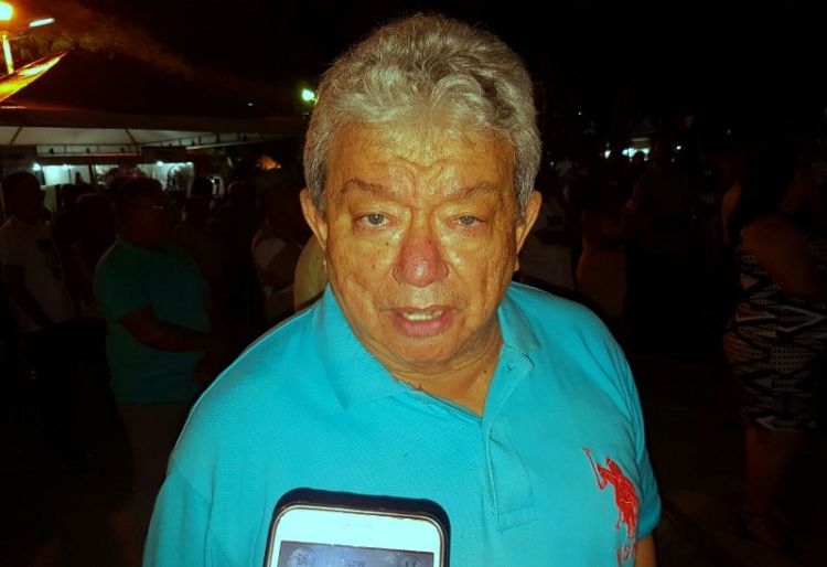 Ex-prefeito de Campo Maior e ex-deputado estadual Cesar Melo no Festival de Inverno de Pedro II. Foto: Campo Maior Em Foco Ex-prefeito de Campo Maior e ex-deputado estadual Cesar Melo no Festival de Inverno de Pedro II. Foto: Campo Maior Em Foco