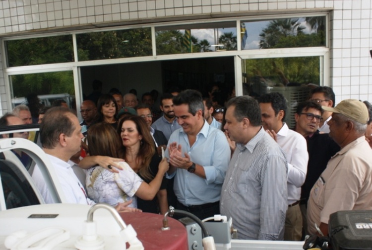 Encontro na APPM, onde Ciro Nogueira anunciou que todos os municípios do Piauí receberão ambulância sob sua indicação.