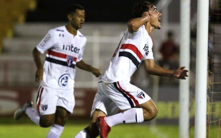 Igor comemora gol do São Paulo contra o Cruzeiro. Foto: Twitter/Reprodução Igor comemora gol do São Paulo contra o Cruzeiro. Foto: Twitter/Reprodução